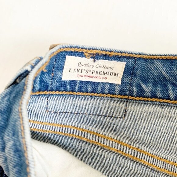 🌷SALE Levi’s Wedgie Jeans Size 24 90s Light Wash Button Fly Distressed - Picture 8 of 15